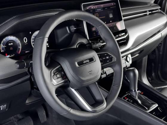 JEEP COMPASS 1.3 T270 TURBO FLEX LONGITUDE AT6